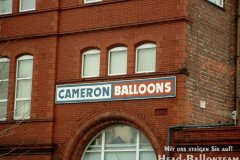 Besuch bei Cameron Balloons (England 2001)
